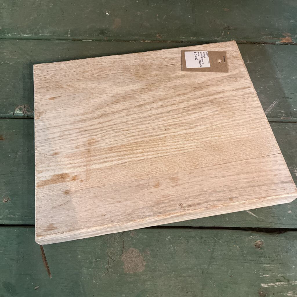 CUTTING BOARD