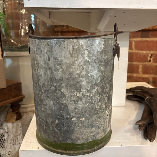 MILITARY STYLE BUCKET