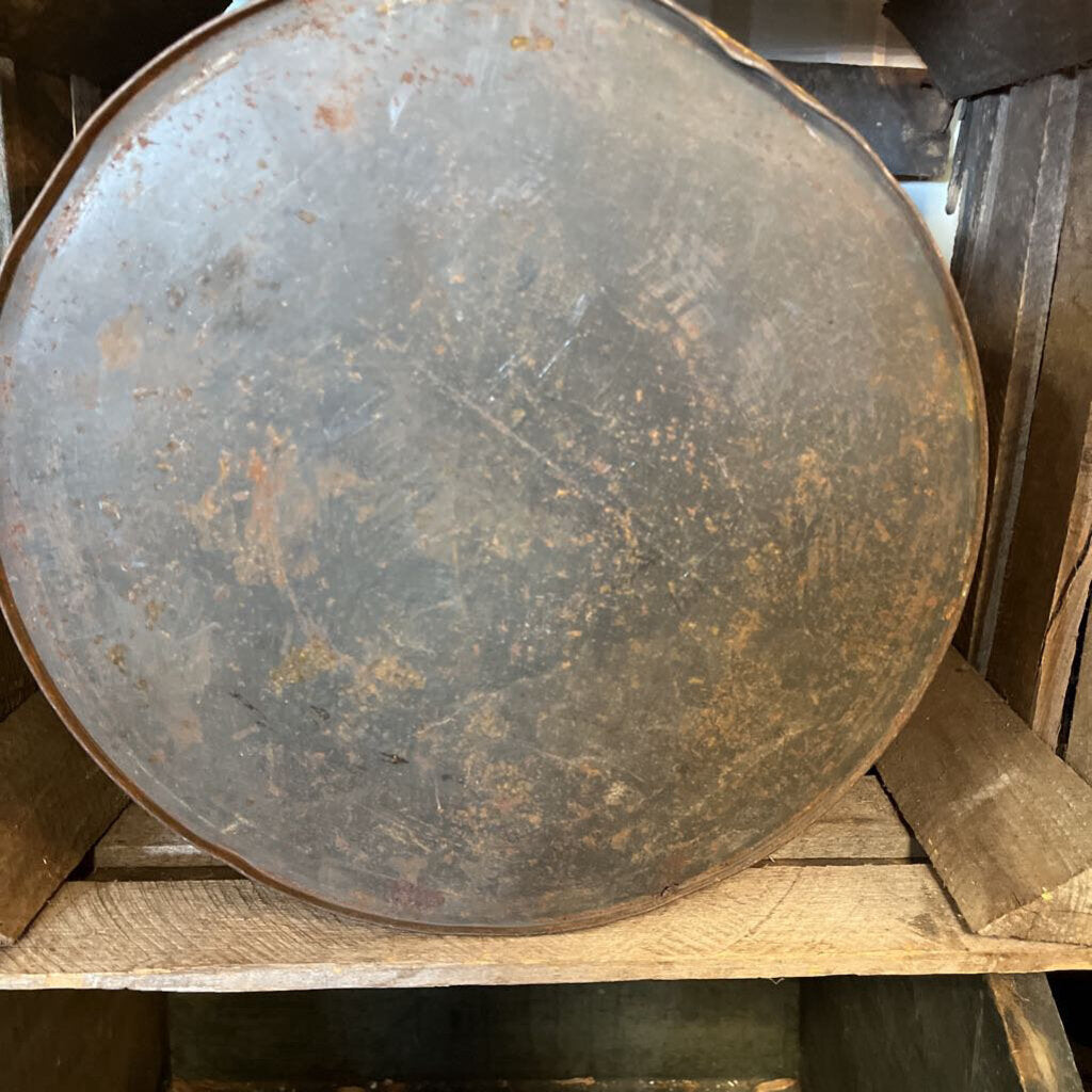 MRS. SMITH PRETZEL TIN