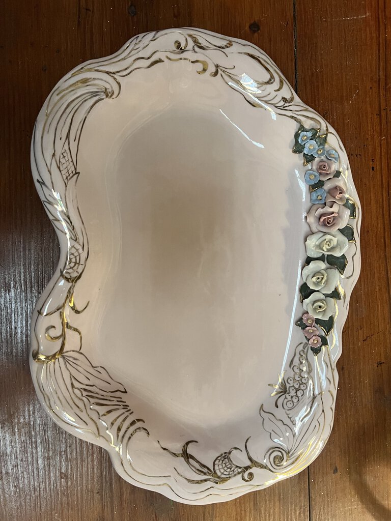 VINTAGE HANDPAINTED CERAMIC DRESSER TRAY