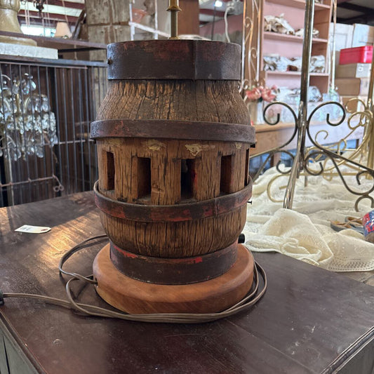 WAGON WHEEL HUB LAMP