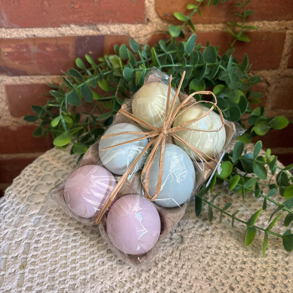 SET OF PASTEL EGGS IN CRATE