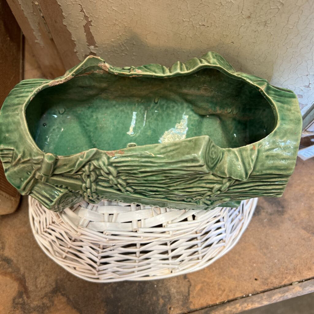 CERAMIC LOG AND SAW PLANTER