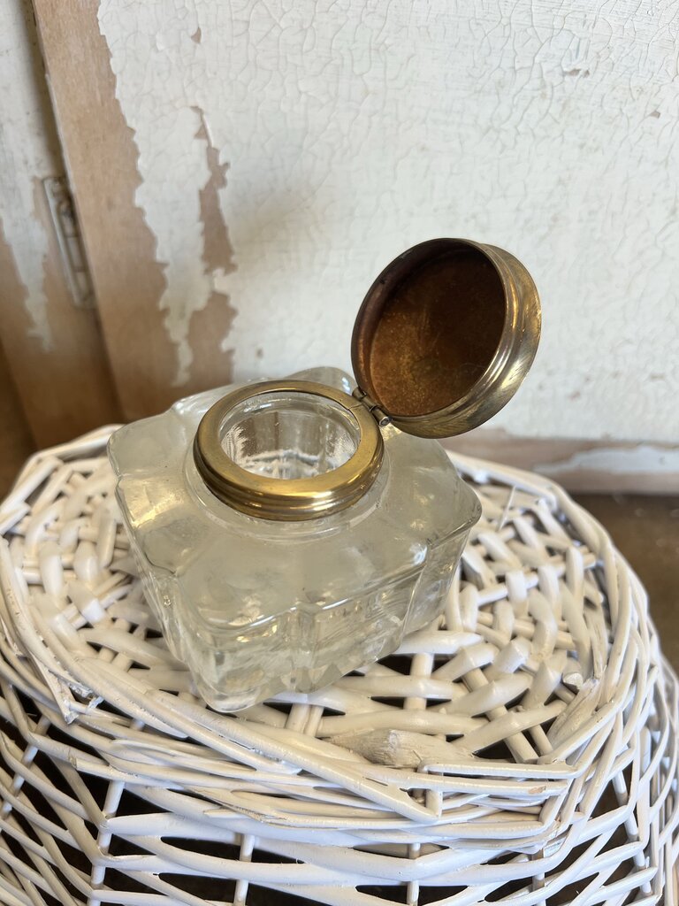 VINTAGE GLASS INKWELL
