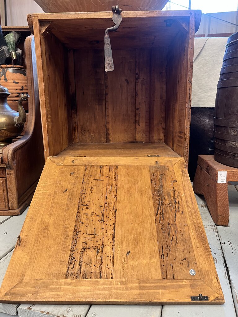 WESTERN NIGHT STAND