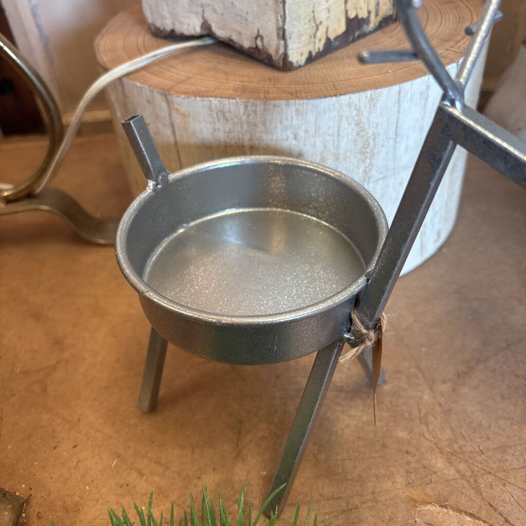 GLAVANIZED REINDEER CANDLE HOLDER