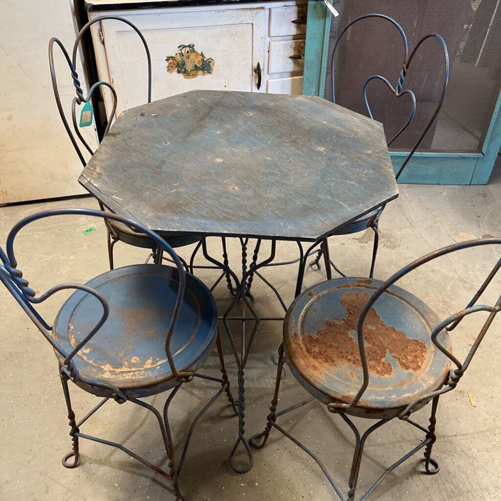 ICE CREAM PARLOR TABLE AND CHAIRS