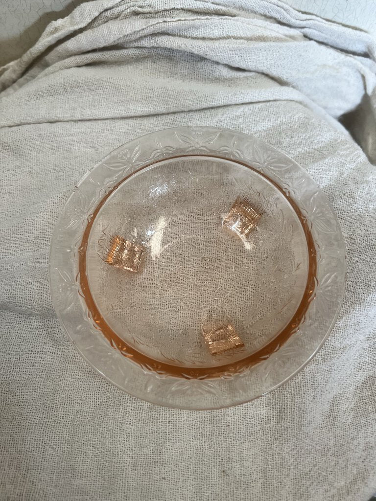 PINK DEPRESSION GLASS SEET OF 4 ROSE AND THORN FOOTED DESERT BOWLS