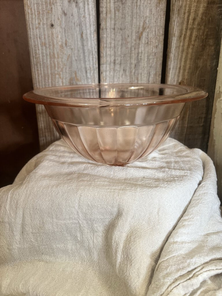PINK DEPRESSION GLASS RIBBED SERVING BOWL