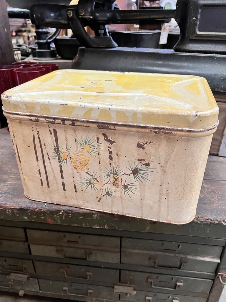 VINTAGE METAL BREAD BOX