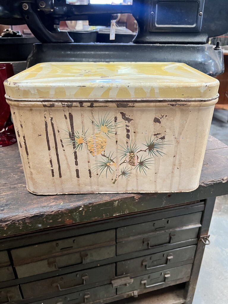 VINTAGE METAL BREAD BOX
