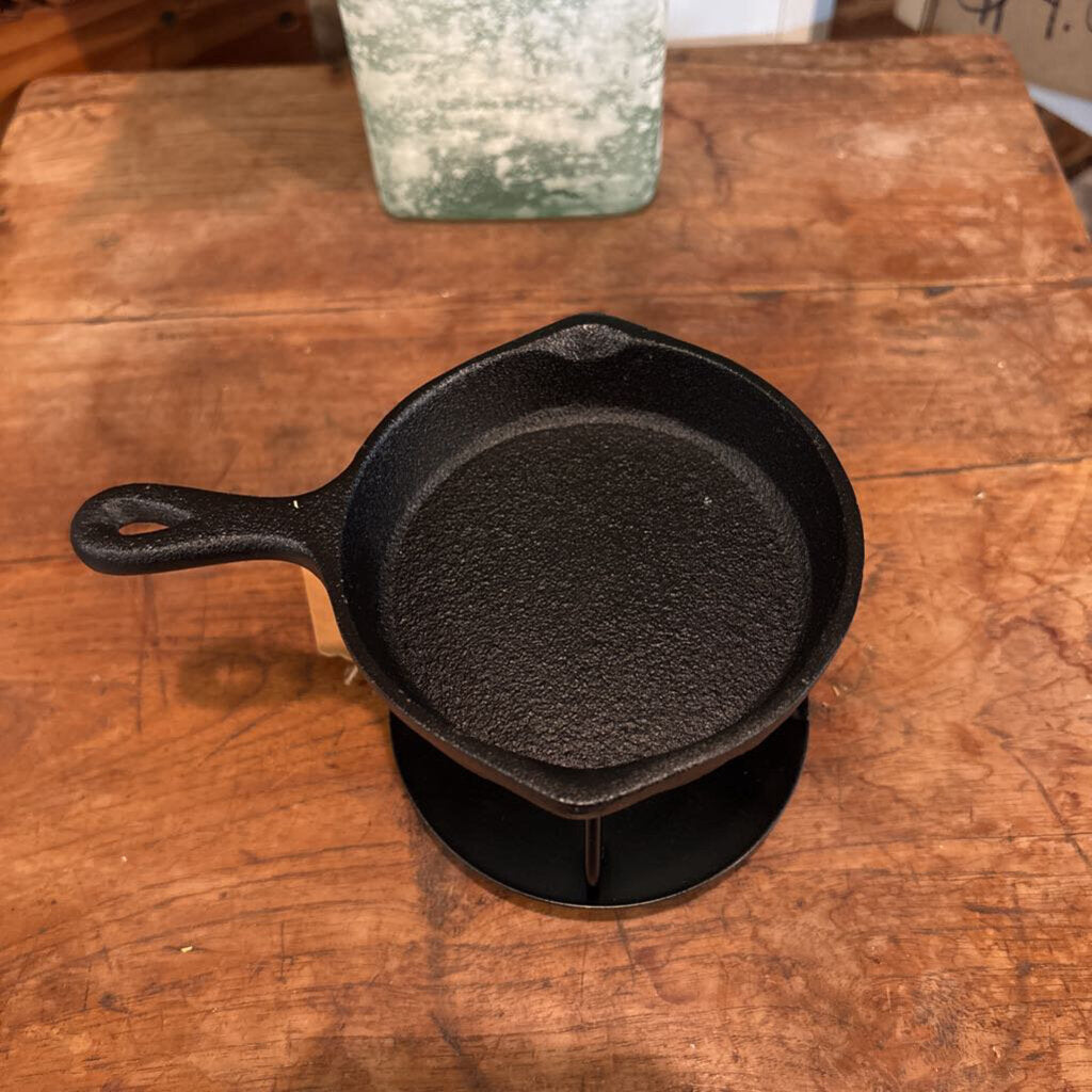 CAST IRON SKILLET WAX WARMER