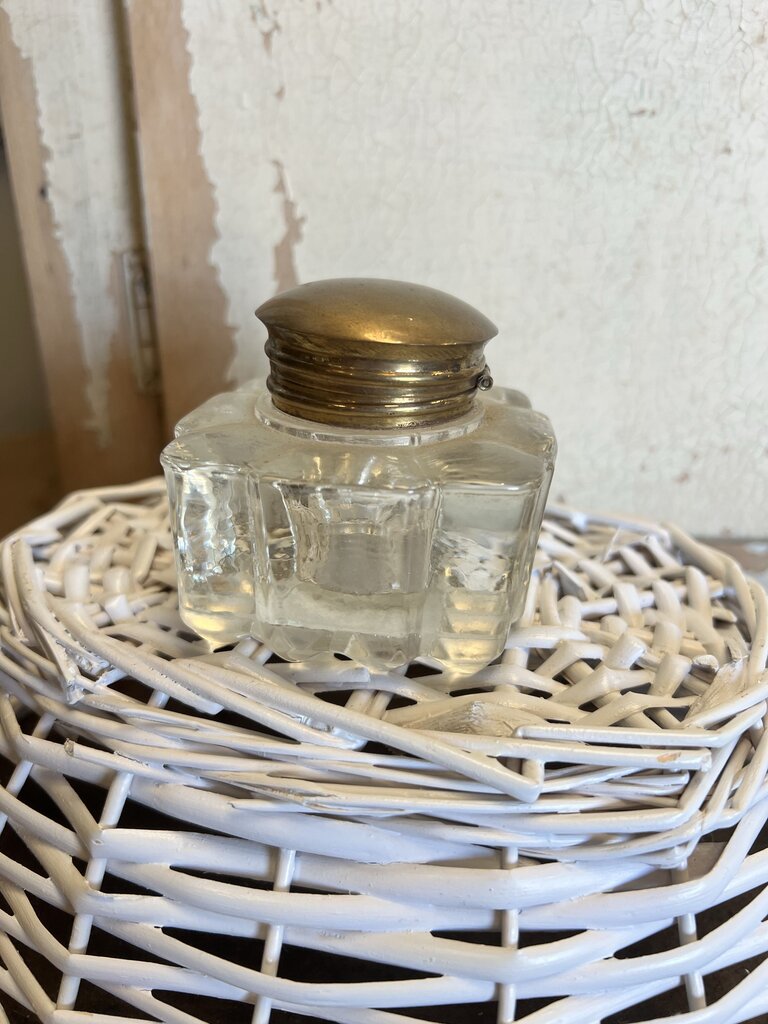 VINTAGE GLASS INKWELL